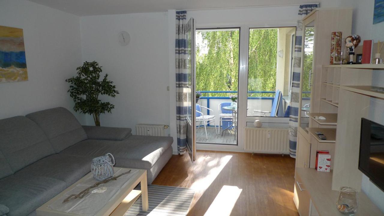 Aquamarin - Charmantes Appartement Mit Balkon 罗斯托克 外观 照片