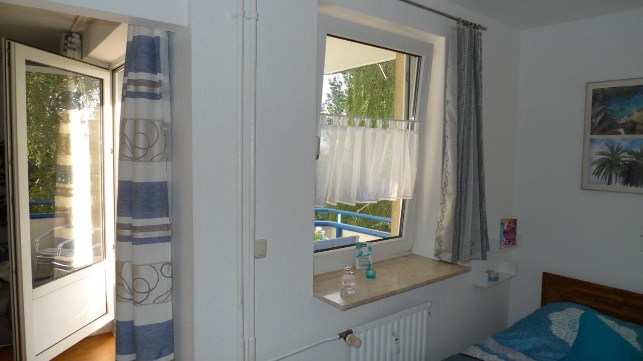 Aquamarin - Charmantes Appartement Mit Balkon 罗斯托克 外观 照片