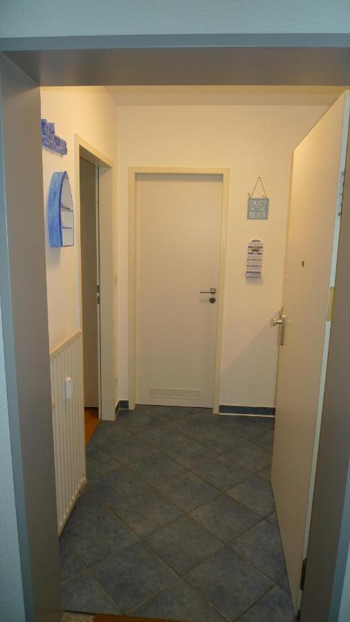 Aquamarin - Charmantes Appartement Mit Balkon 罗斯托克 外观 照片